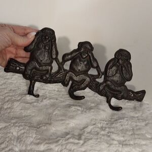 Vtg. Cast Iron 3 Monkeys Hear See Say No Evil Key Rack